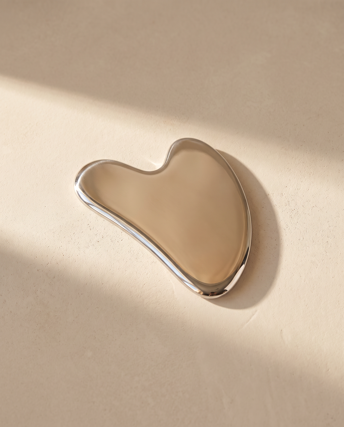 Gua sha cœur en acier inoxydable SCULVORA
